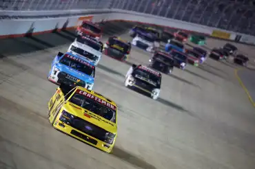 Riggs gana la Truck Series en Nashville y se pone líder del campeonato